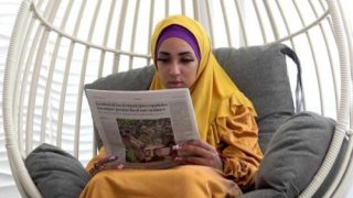 Tired wife in hijab gets sexual energy – Luna Black X