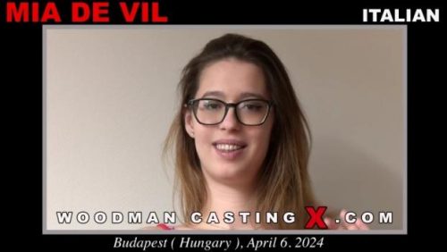 Mia De Vil – WoodmanCastingX