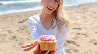 Malibu Beach Picnic With Sexy Slim Blonde Jill Kassidy