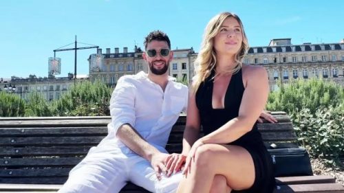 Exhibitionism galore in Bordeaux with Ambre and Cataleya