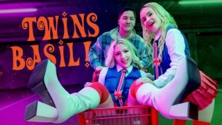 Fuck a Pair of Twins?! Oh, Behave – Khloe Kingsley & Eva Nyx